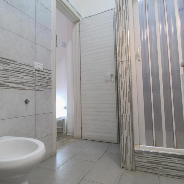 BED&FLY NEAR AIRPORT CATANIA FONTANAROSSA BAGNO PRIVATO In CAMERA - Double Room with Private Bathroom - 30