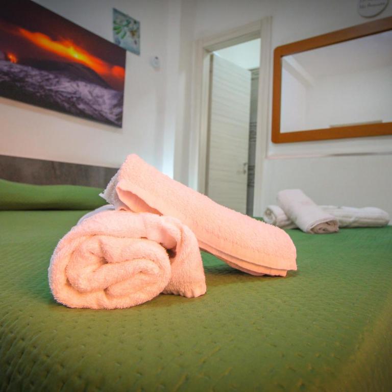 BED&FLY NEAR AIRPORT CATANIA FONTANAROSSA BAGNO PRIVATO In CAMERA - Double Room with Private Bathroom - 27