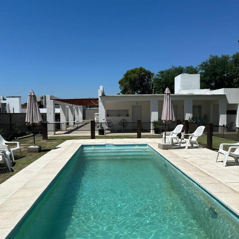 Alojamiento con pileta y desayuno - Cerca de la playa - Classic Apartment - 2