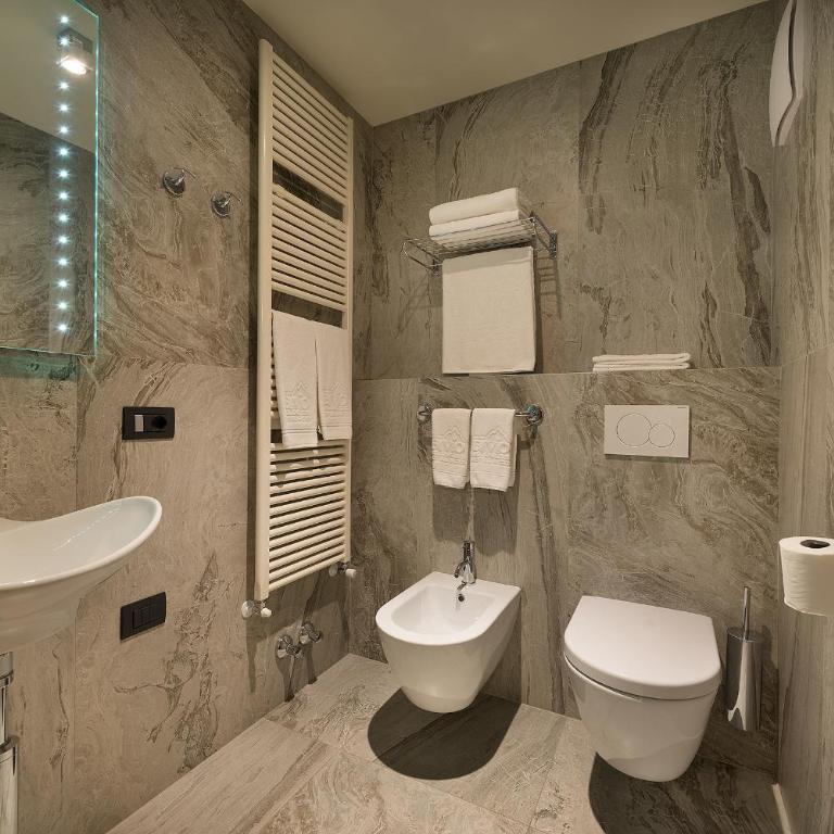 Bivio Hotel Plaza - Junior Suite - 9