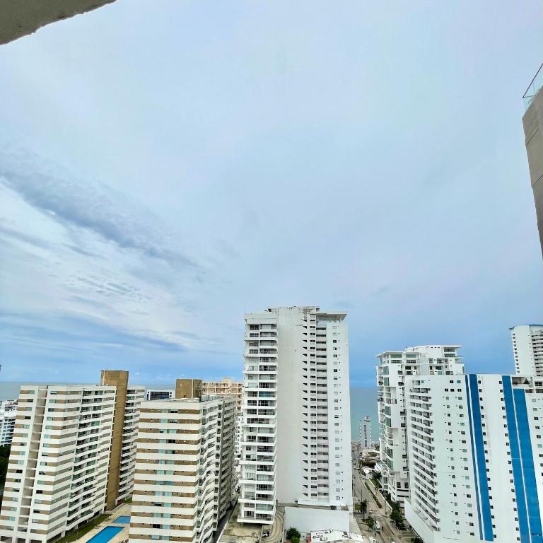 Exclusivo apto con vista al mar a 5 min del centro histórico - Apartamento de 3 dormitorios - 21