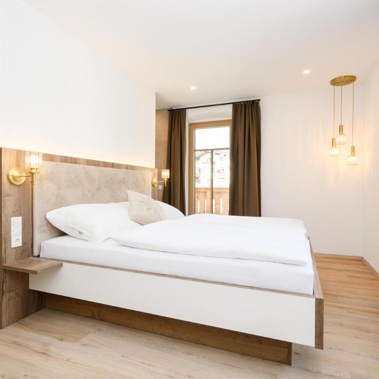 Villa Edelweiß - Apartment mit Aussicht und Balkon - 1