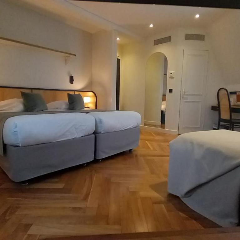 Hotel Le Friedland - Chambre Triple Deluxe - 17