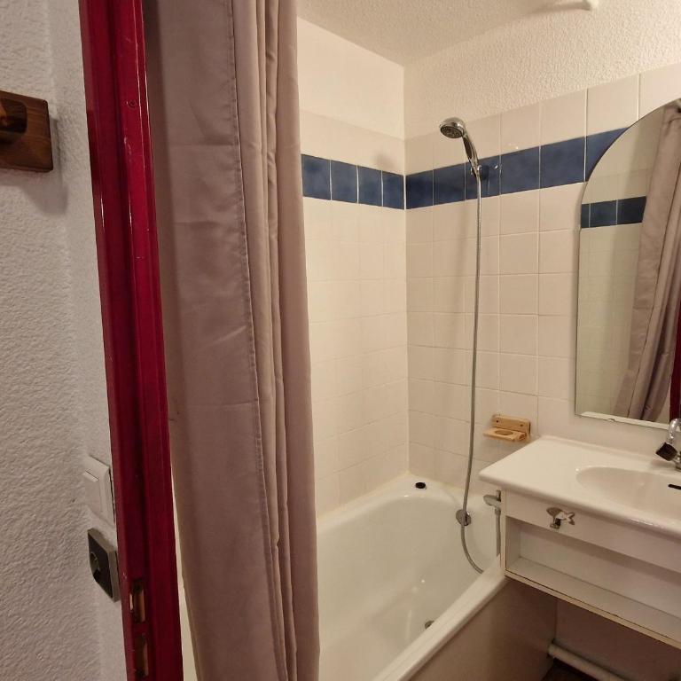 Studio avec balcon, wifi et animaux admis à Valfréjus - FR-1-561-2 - Studio - 3