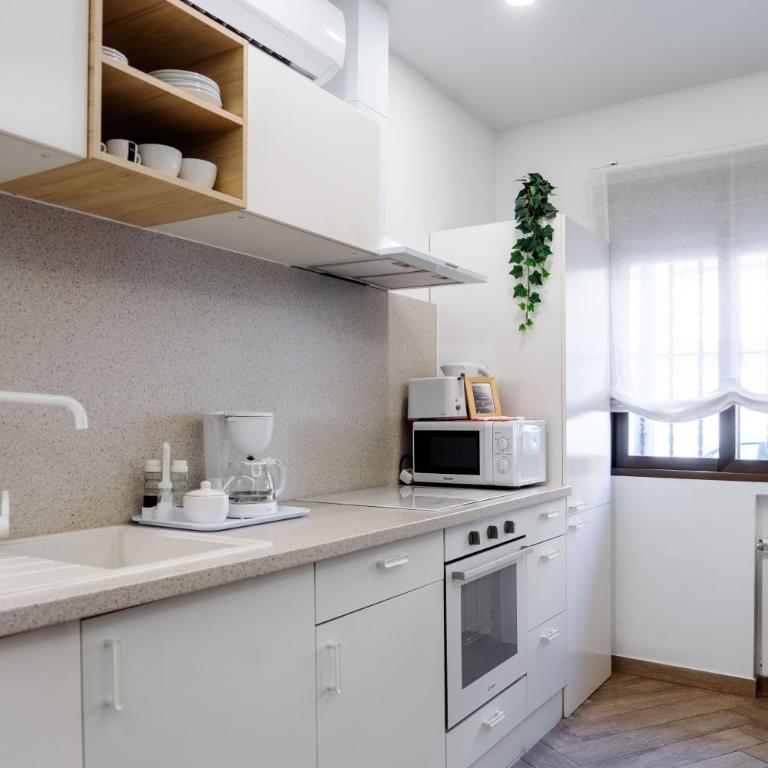 AR Embajadores 2 habitaciones, céntrico y bien comunicado - Two-Bedroom Apartment - 17