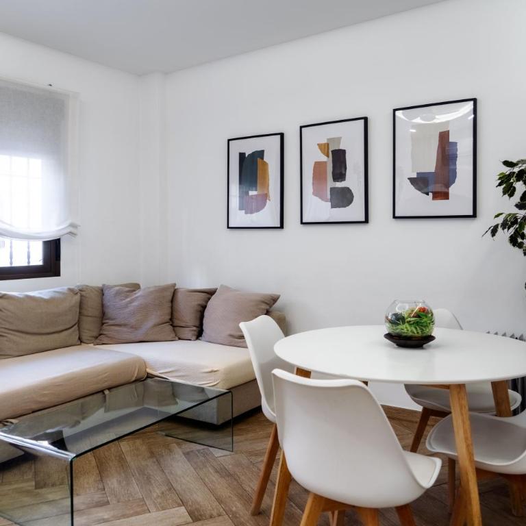 AR Embajadores 2 habitaciones, céntrico y bien comunicado - Two-Bedroom Apartment - 10