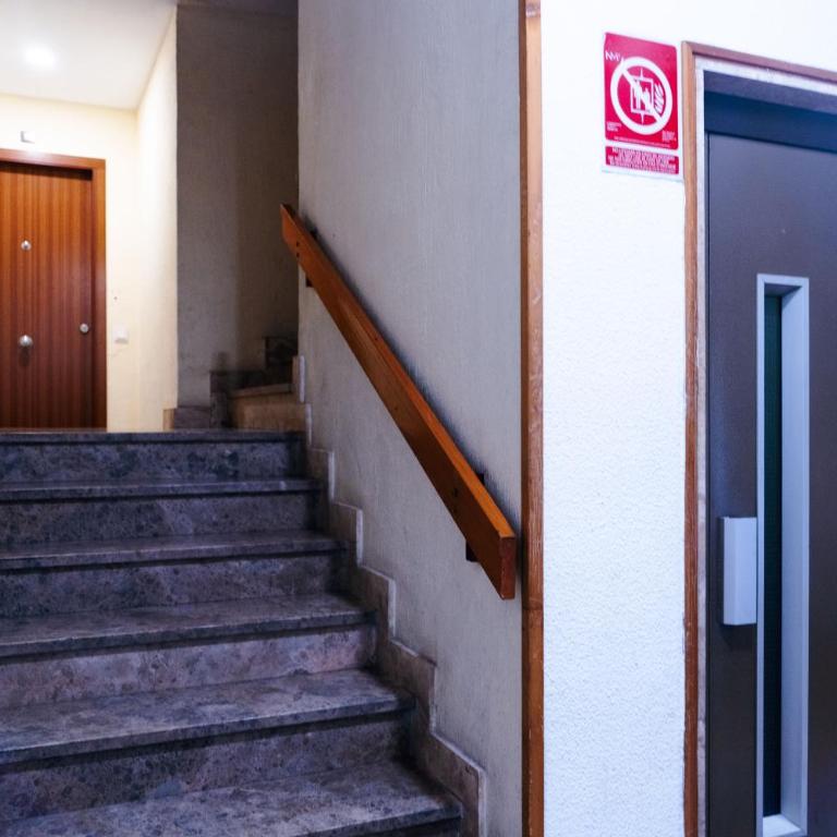 AR Embajadores 2 habitaciones, céntrico y bien comunicado - Two-Bedroom Apartment - 43