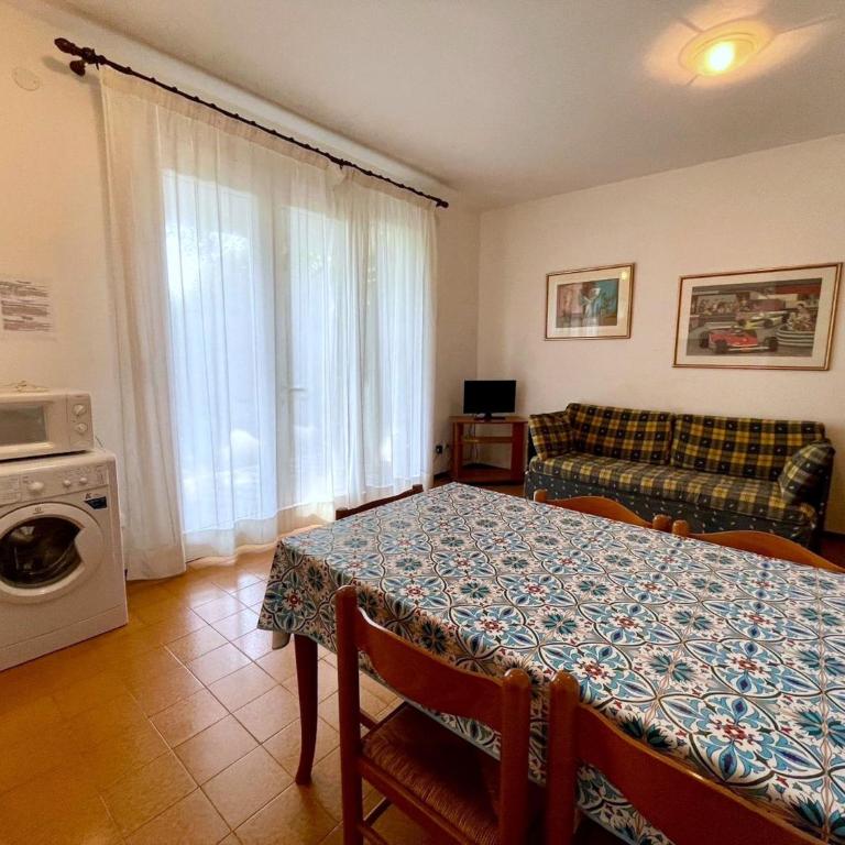 Comfortable house with shared pool - Villa - 9