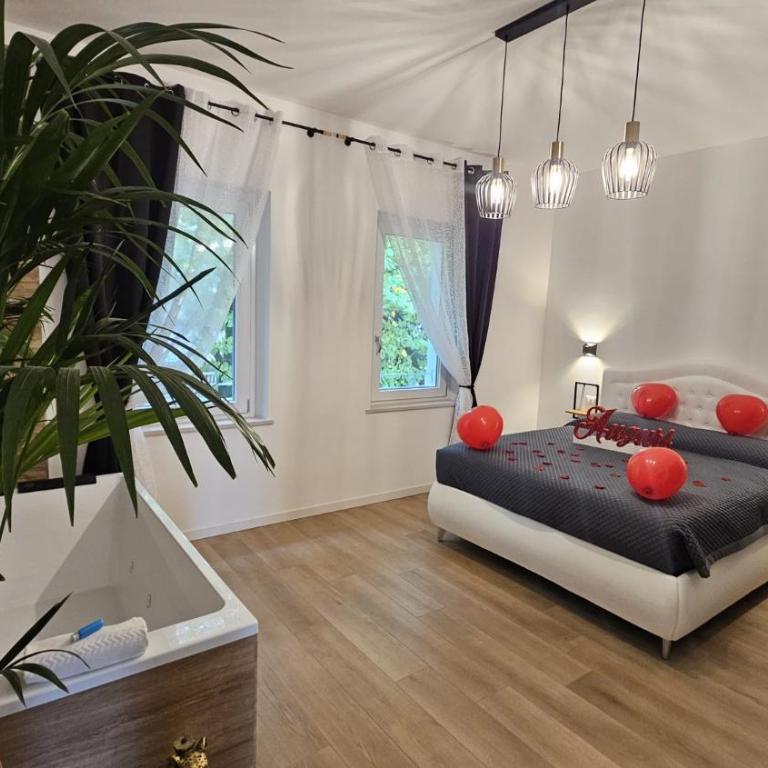 Superior Suite, Villa Joy Verona, Luxury Romantic Suite with Jacuzzi, near City Center - Appartamento - 4