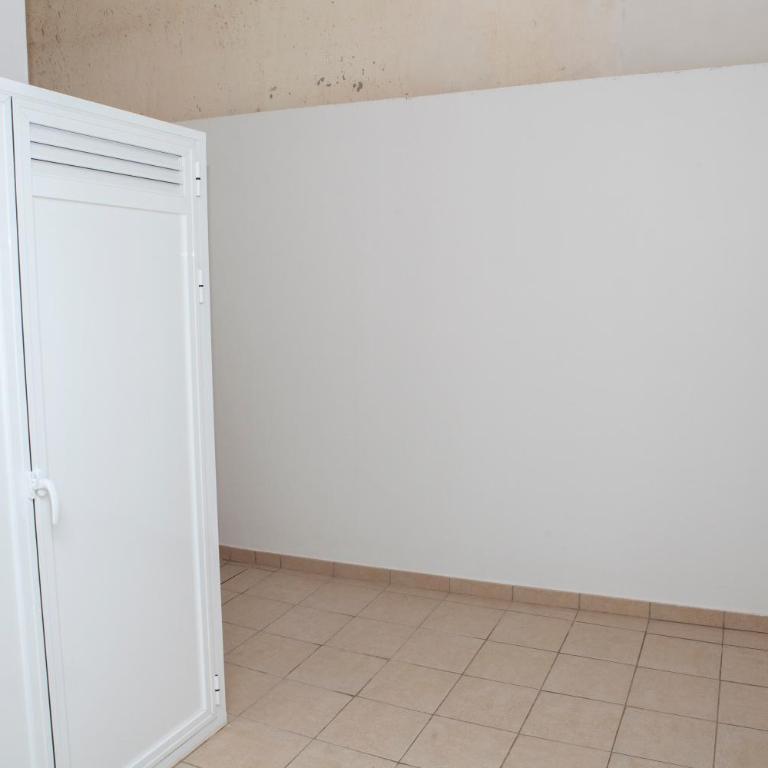 Brand-New 2-Bedroom Apartment, 500m from the Beach - Two-Bedroom Apartment - 14