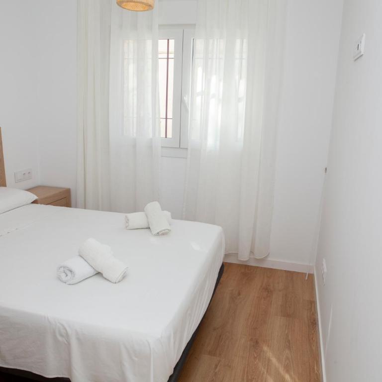 Brand-New 2-Bedroom Apartment, 500m from the Beach - Two-Bedroom Apartment - 18