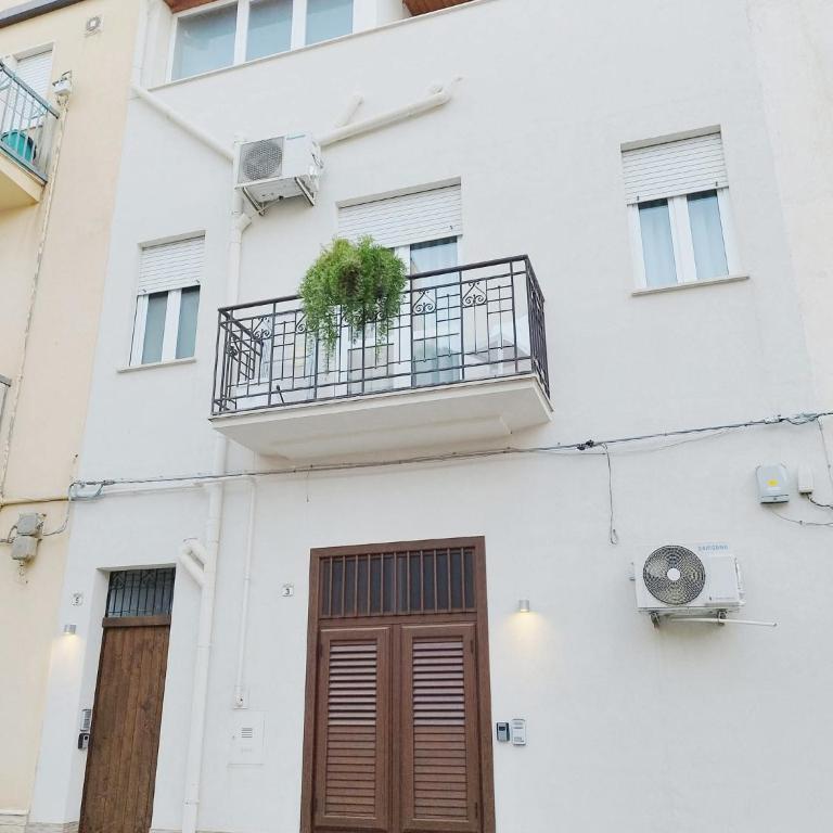 Alcamo Rooms con GARAGE privato - Camera Tripla con Balcone - 22