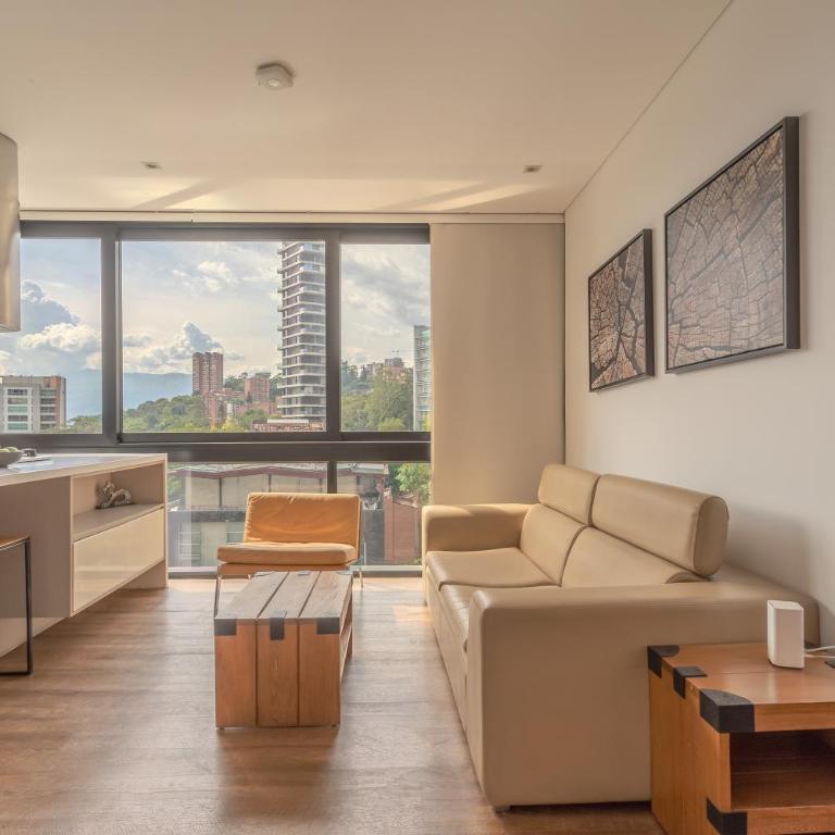 Lujo con piscina panorámica en El Poblado - Apartamento de 2 dormitorios - 10