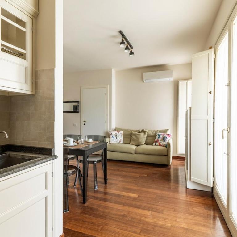 7 min dalla stazione - Centro Città - Appartamento con 1 Camera da Letto - 15