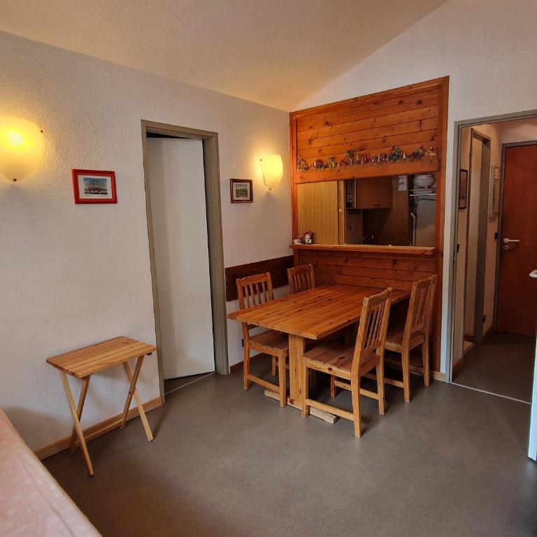 Studio 4 pers à Valfréjus avec WiFi et parking proche télécabine - FR-1-561-63 - Estudio - 5