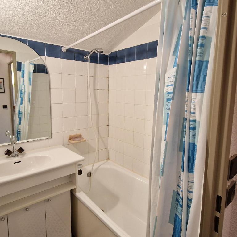 Studio 4 pers à Valfréjus avec WiFi et parking proche télécabine - FR-1-561-63 - Estudio - 9