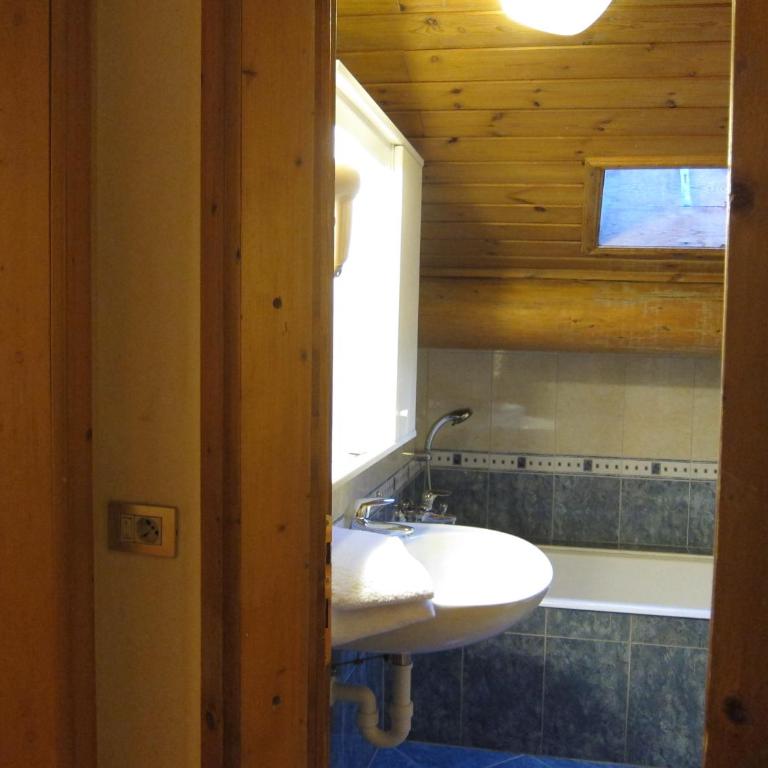 Chalet Del Sole per gruppi - Two-Bedroom Apartment - Attic - 6