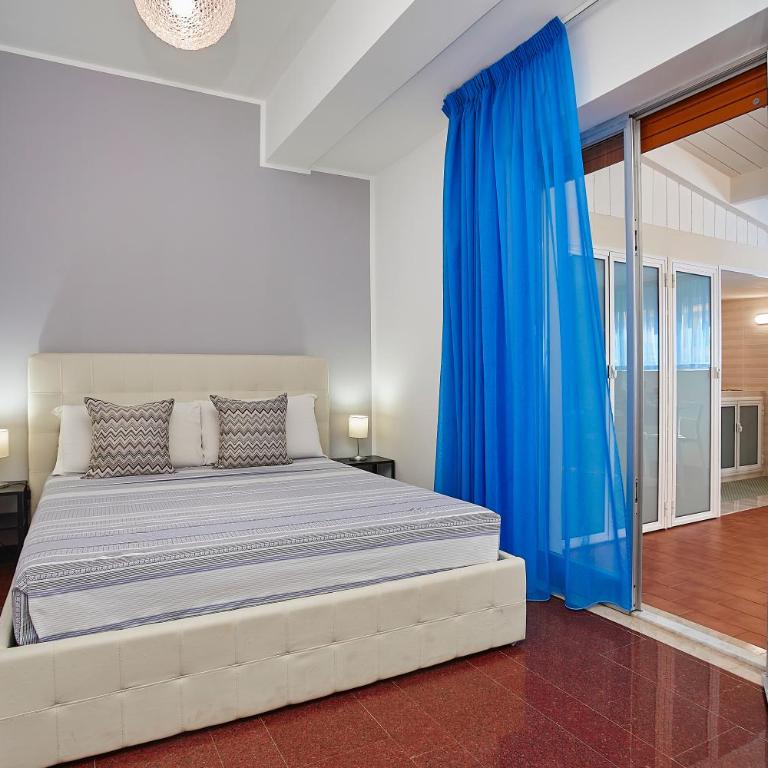 Blue&White - Appartamento Deluxe con 3 Camere da Letto - 4