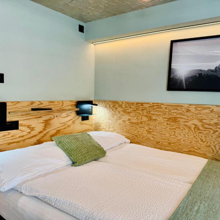 Peaky Riders Self Check-in Hotel - Doppelzimmer - 1