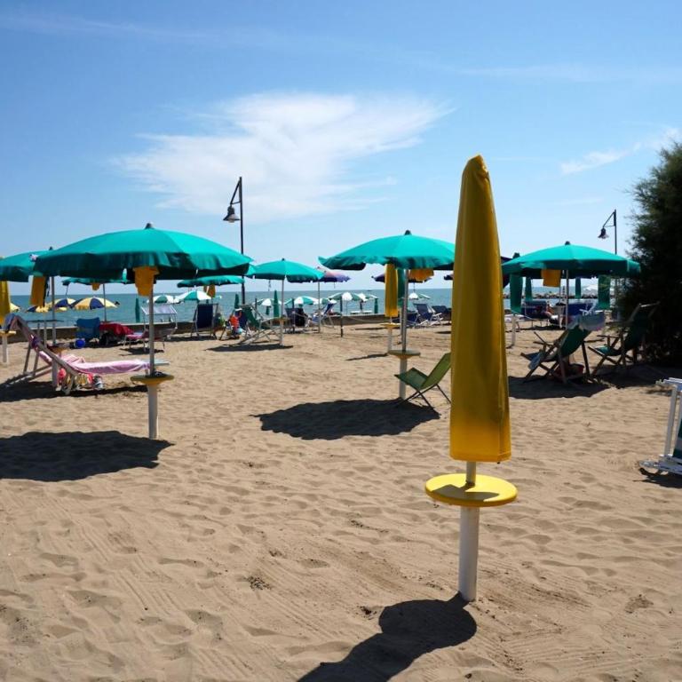 Bright and colorful studio with sea view - Monolocale - 12