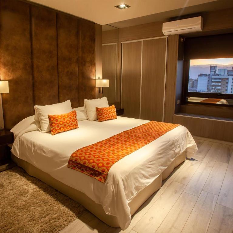 Garden Plaza - 1 King Bed, Premium Suite, Non-Smoking - 4