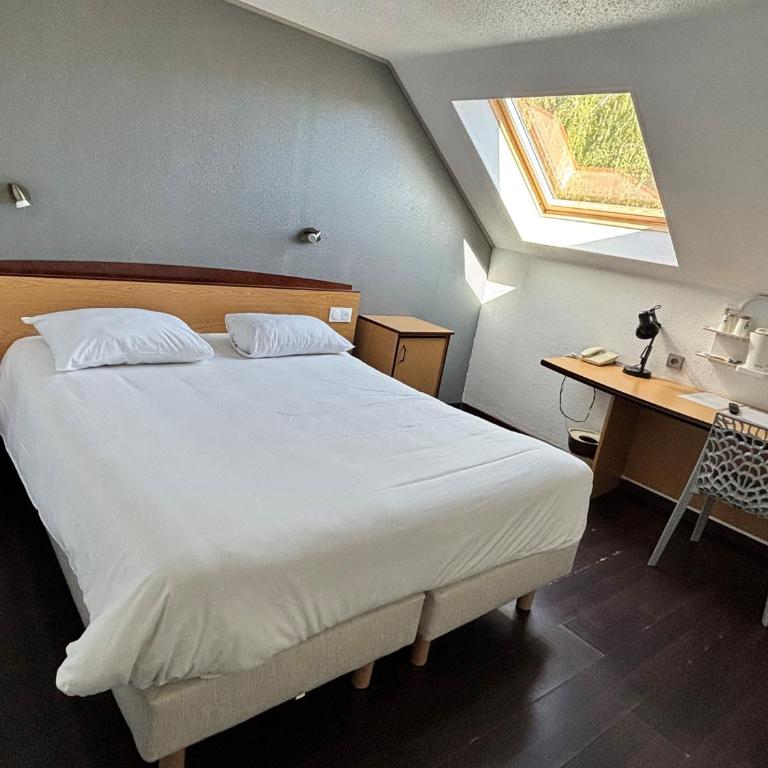 Campanile Saumur - Chambre Double - 10