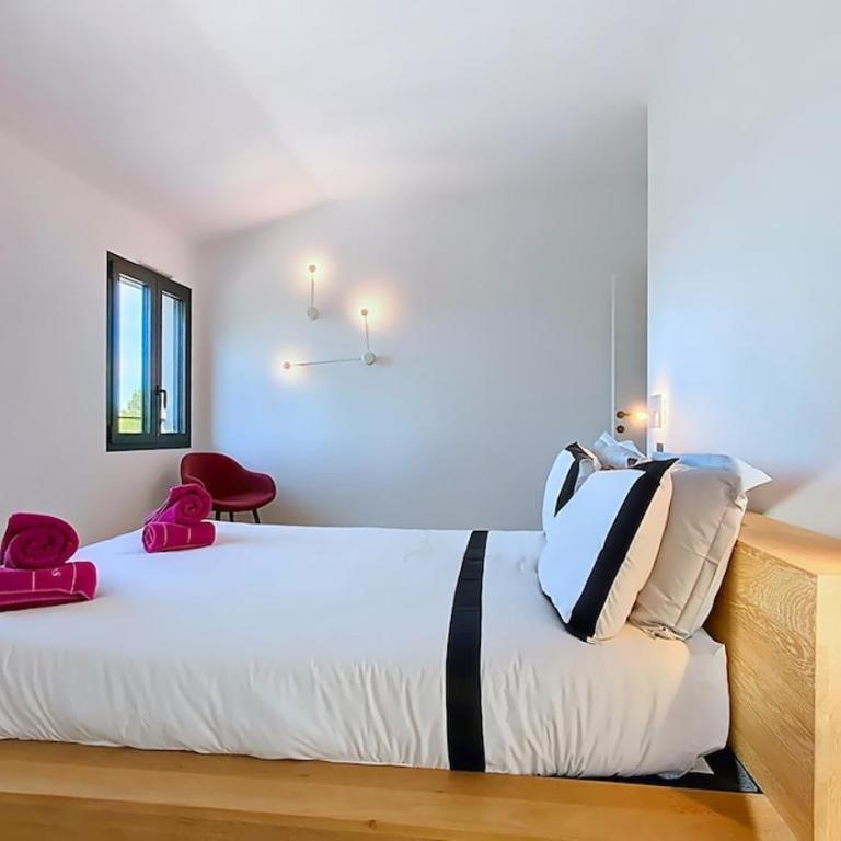Villa de Prestige au Calme avec piscine chauffée et Vue exceptionnelle - Villa - 32