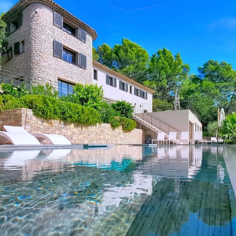 Villa de Prestige au Calme avec piscine chauffée et Vue exceptionnelle - Villa - 2