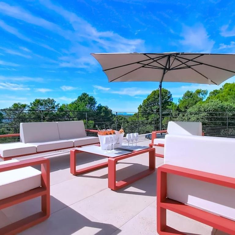 Villa de Prestige au Calme avec piscine chauffée et Vue exceptionnelle - Villa - 5