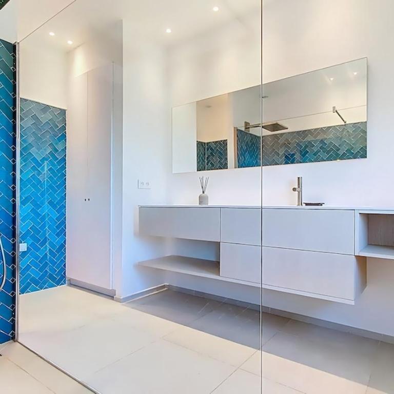 Villa de Prestige au Calme avec piscine chauffée et Vue exceptionnelle - Villa - 53