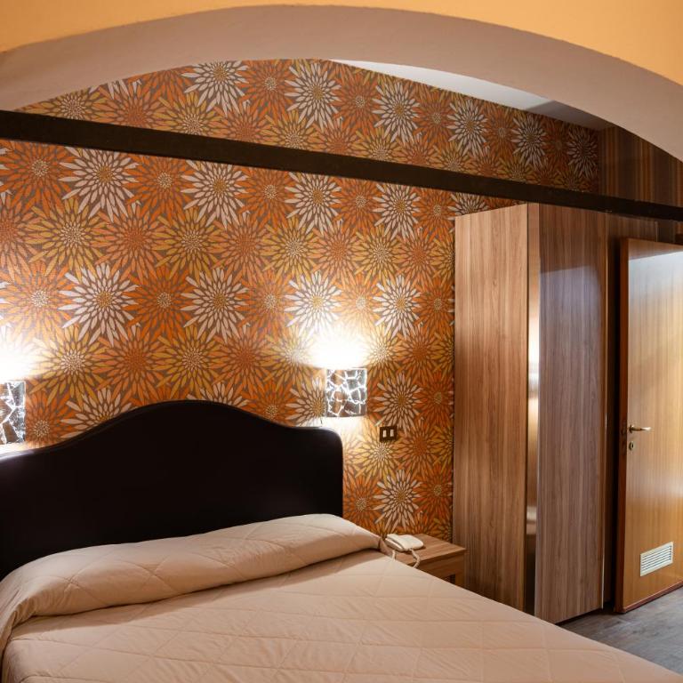 Hotel Il Guercino - Camera Matrimoniale/Doppia con Letti Singoli - 16