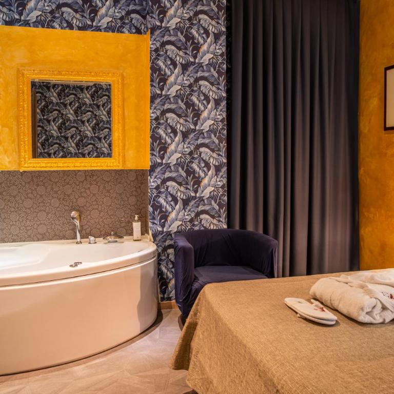 Hotel Il Guercino - Junior Suite - 5