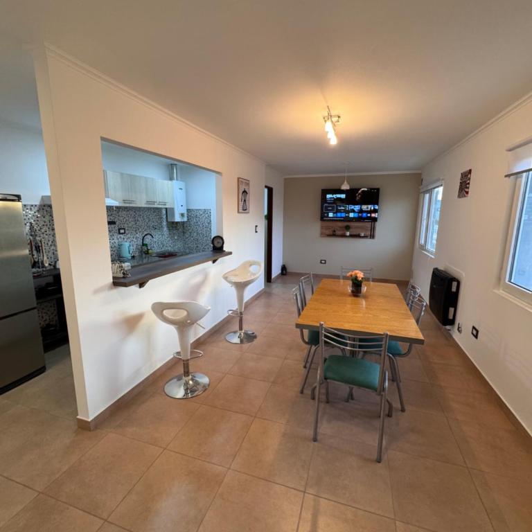 Asombroso departamento en zona centrica - Two-Bedroom Apartment - 1