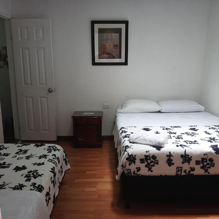 Bonsai Hotel Salamina Caldas - Habitación Doble con baño privado - 2 camas - 1