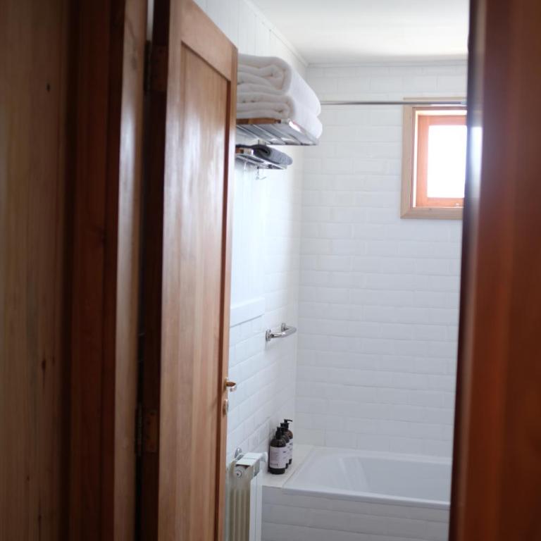 Iar Residencia - One-Bedroom Apartment - 15