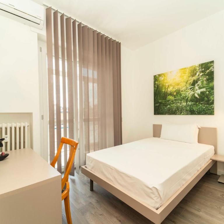 Residenza Carducci - Single Room with Private Bathroom - 1