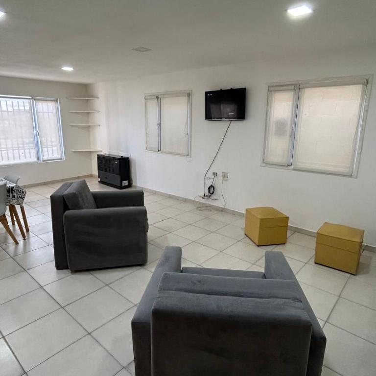 Casa Amplia - Casa de 3 dormitorios - 3