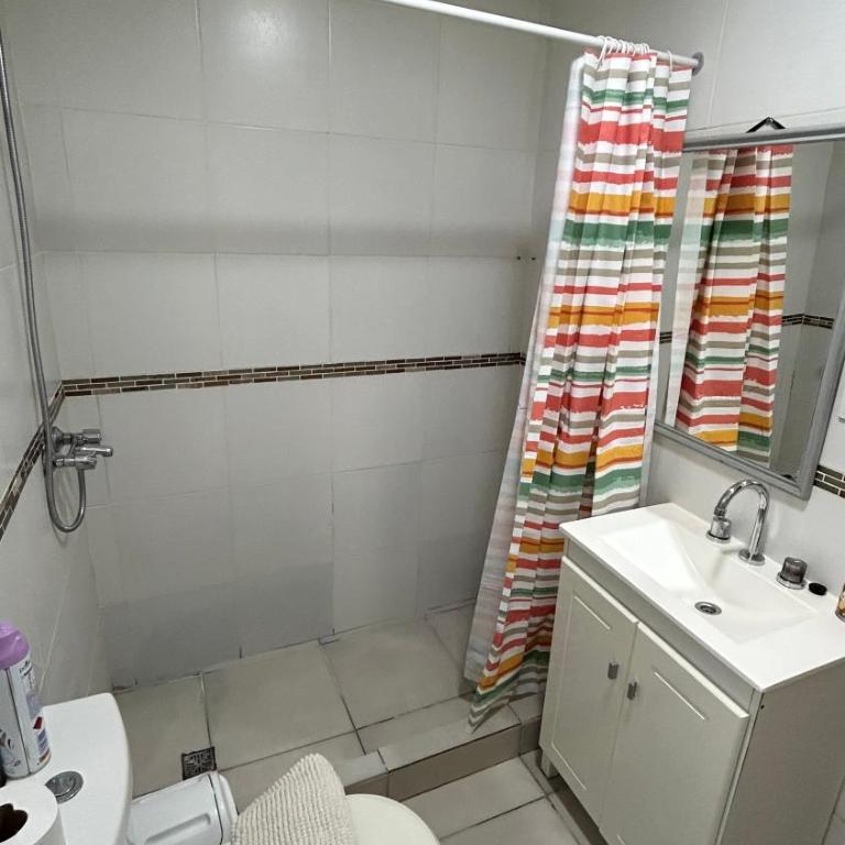 Casa Amplia - Casa de 3 dormitorios - 2