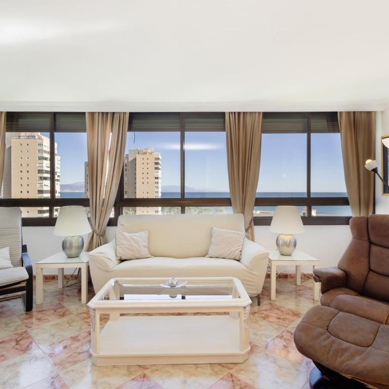 Beachfront apartment with panoramic sea views, private parking, swimming pools and mini golf - Three-Bedroom Apartment - 2
