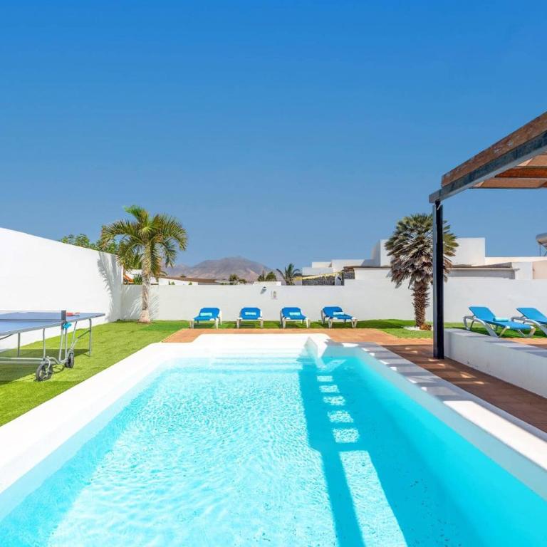 Villa Sundar by Villa Plus - Villa - 18