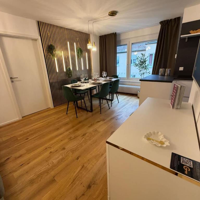 GoldenKey-Suites - Spacious Luxury Apartment in the Heart of Augsburg Old Town - Premium Open-Plan Kitchen - Appartement - 23