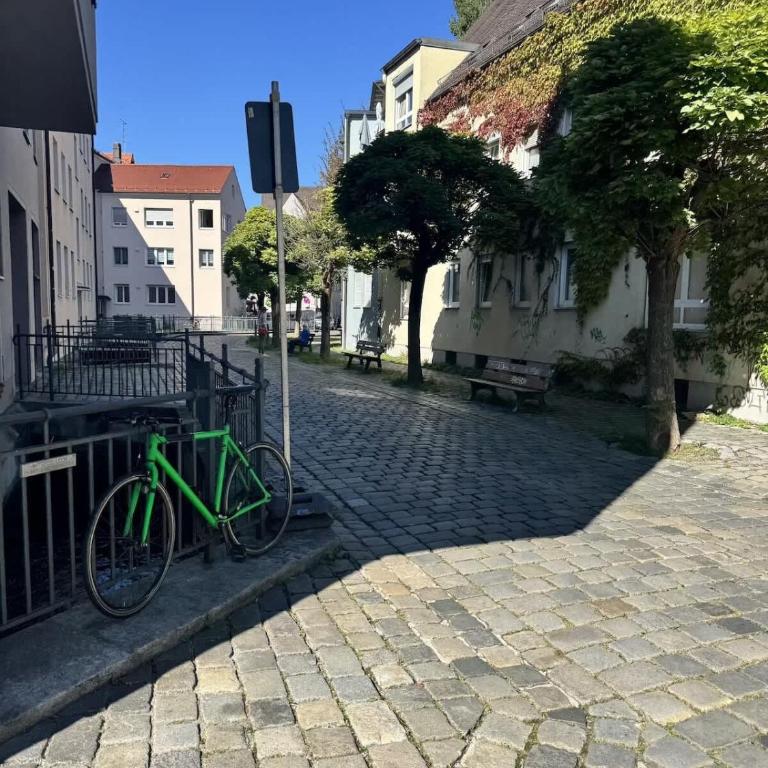 GoldenKey-Suites - Spacious Luxury Apartment in the Heart of Augsburg Old Town - Premium Open-Plan Kitchen - Appartement - 54
