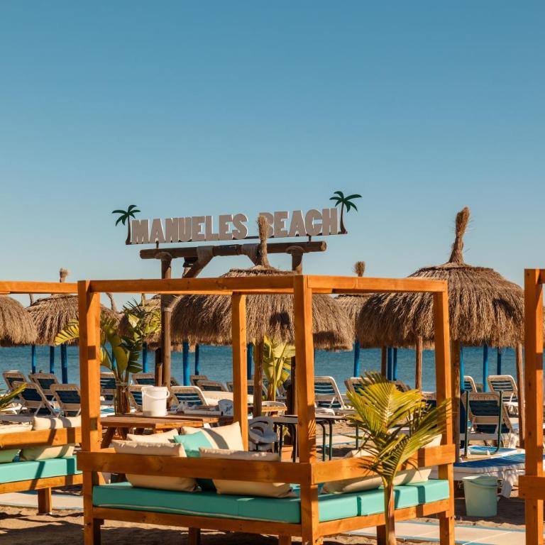 Beachfront apartment with panoramic sea views, private parking, swimming pools and mini golf - Three-Bedroom Apartment - 27