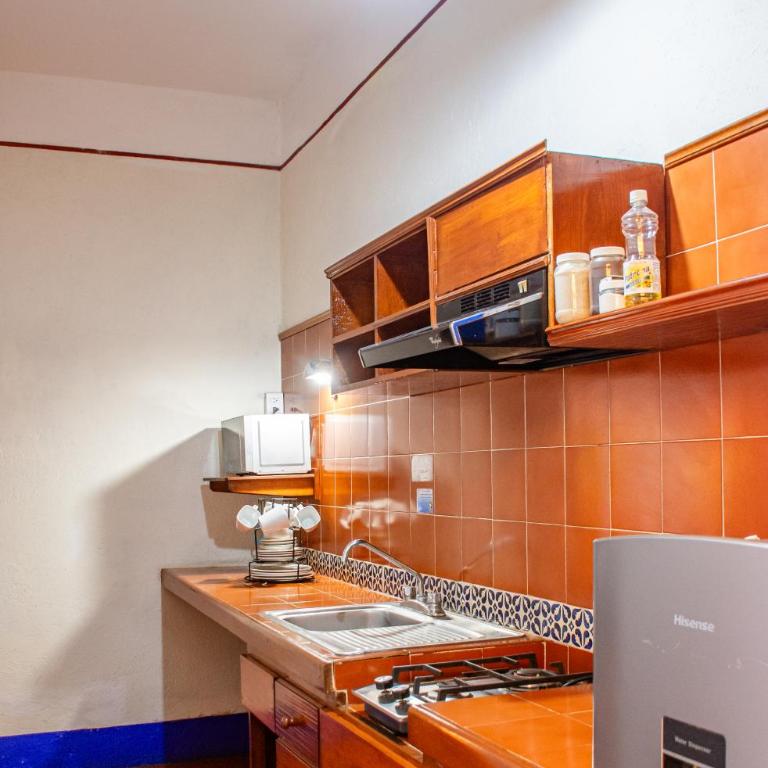 Hotel Suites Del Centro - One-Bedroom Apartment (4 Adults) - 4