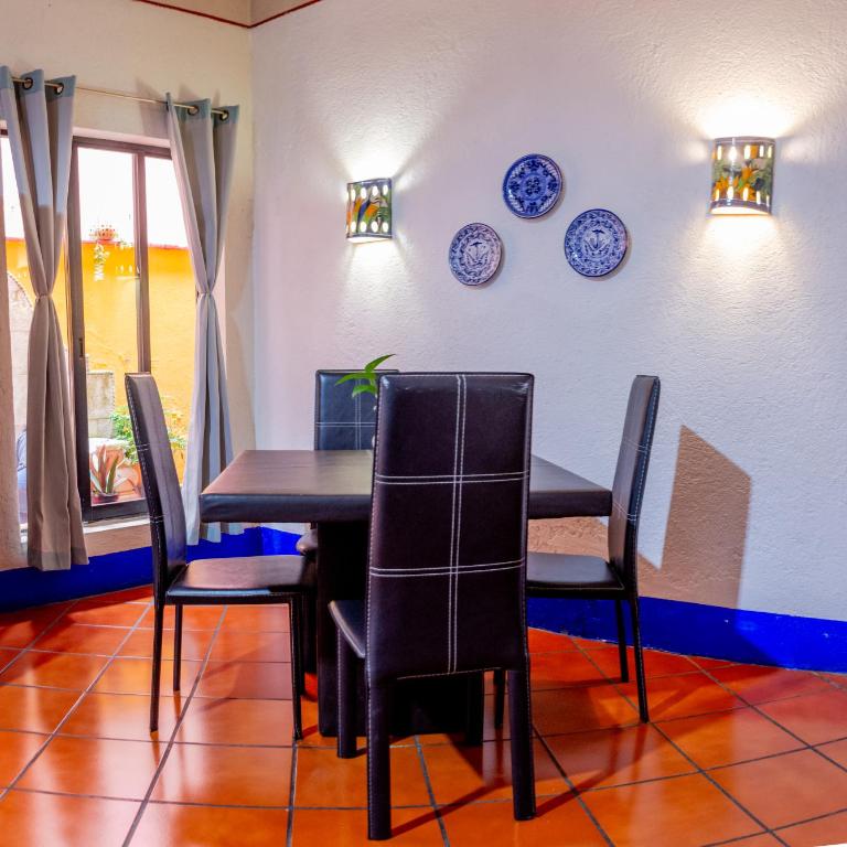 Hotel Suites Del Centro - One-Bedroom Apartment - 2