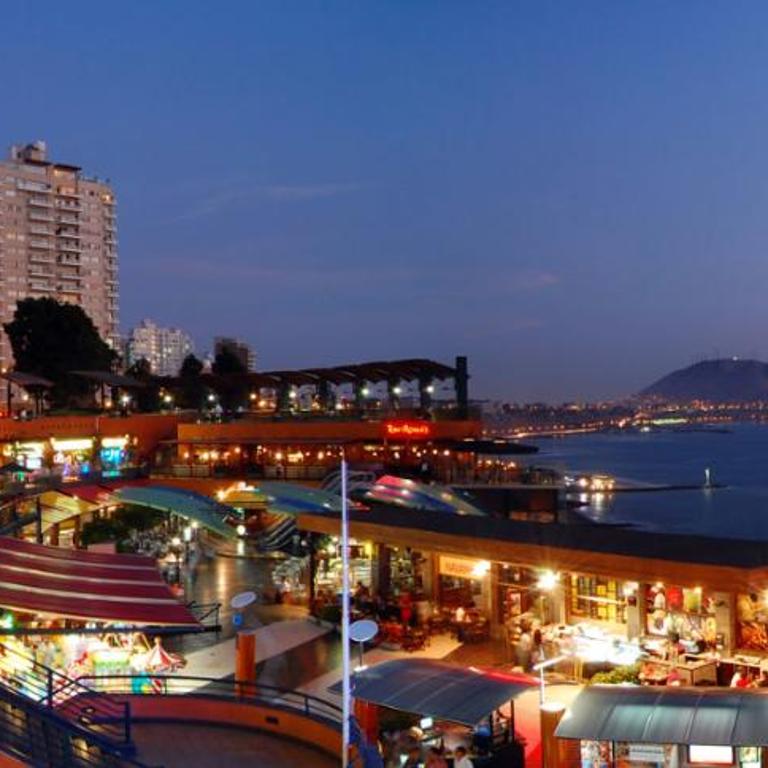 miraflores lighthouse 1 Block from the Beach and near to everything - Double Room with Garden View - 30