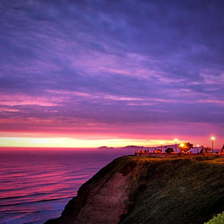 miraflores lighthouse 1 Block from the Beach and near to everything - Double Room with Garden View - 28