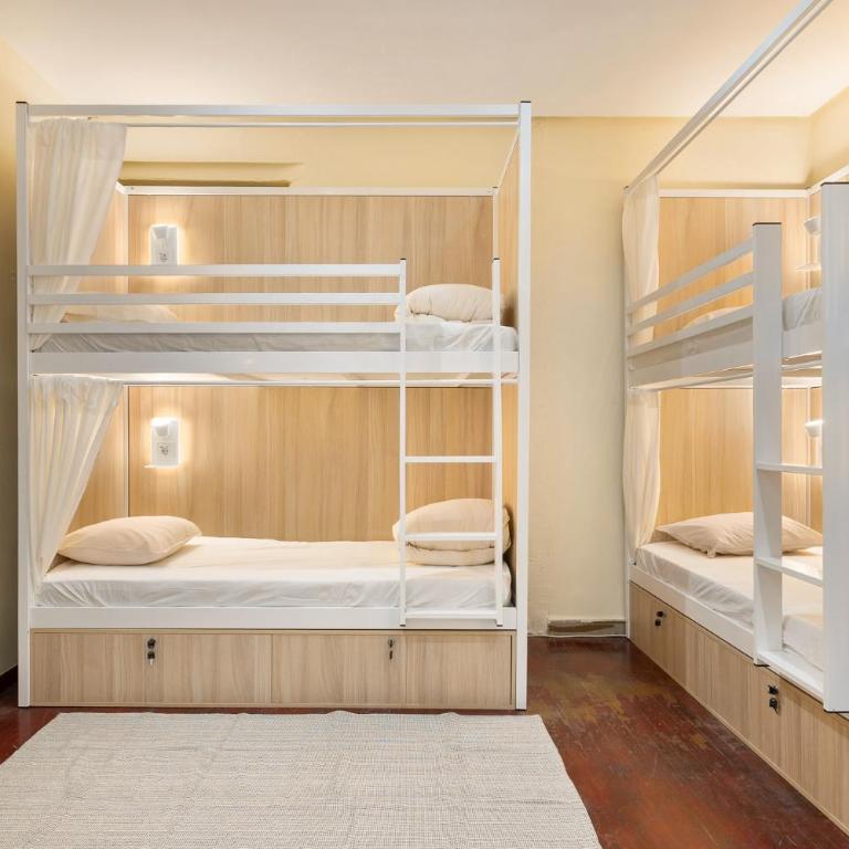 Hostel Anguita - 6-Bed Female Dormitory Room - 8