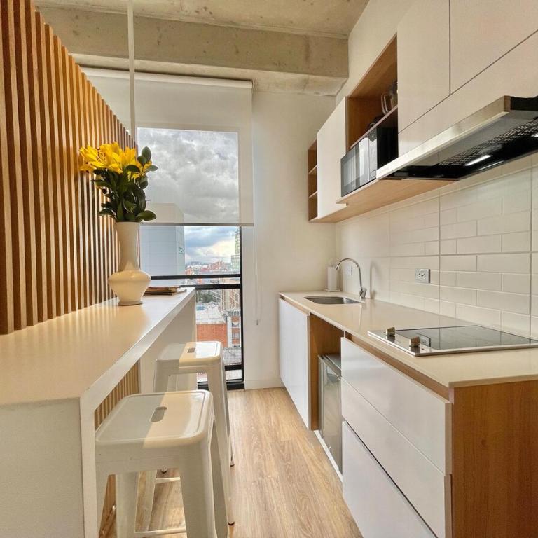 Contemporary Loft I Gym I Coworking Space - One-Bedroom Apartment - 26