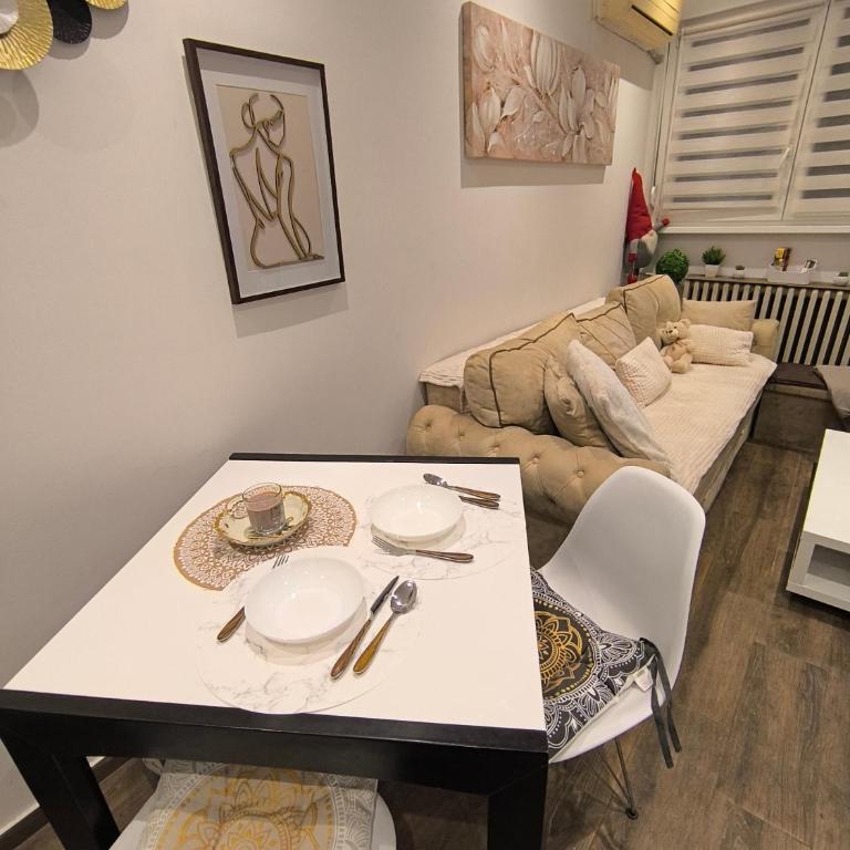Nina Urban Apartment-Novi Beograd - One-Bedroom Apartment - 7